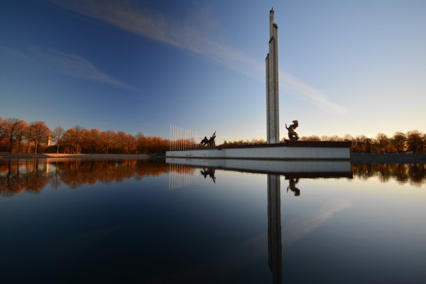 胜利的纪念碑图片下载