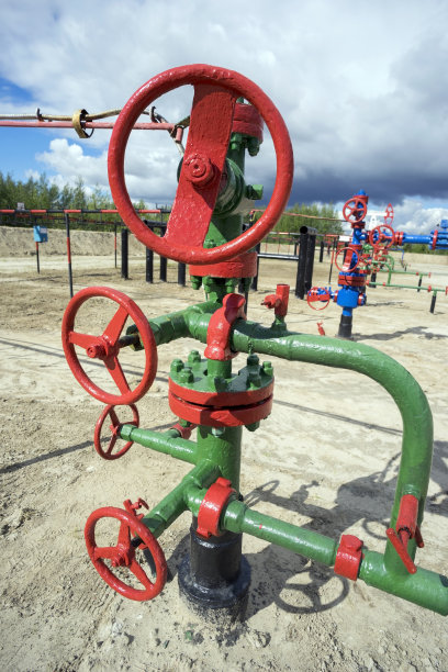 油阀和闸阀。图片下载