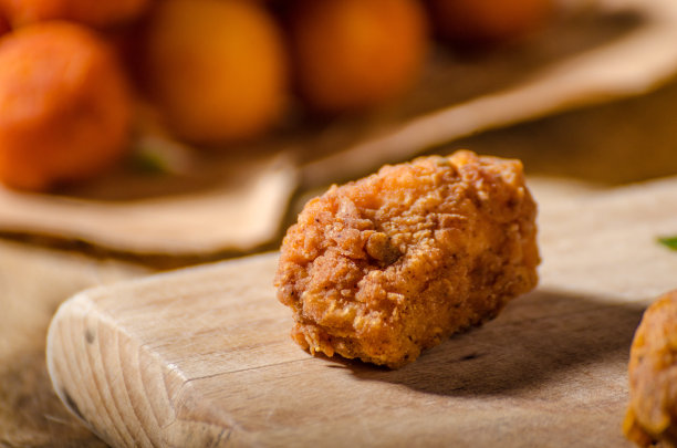 美味的鸡肉爆米花图片下载