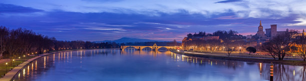 全景或阿维尼翁图片下载