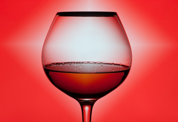 白兰地玻璃图片下载