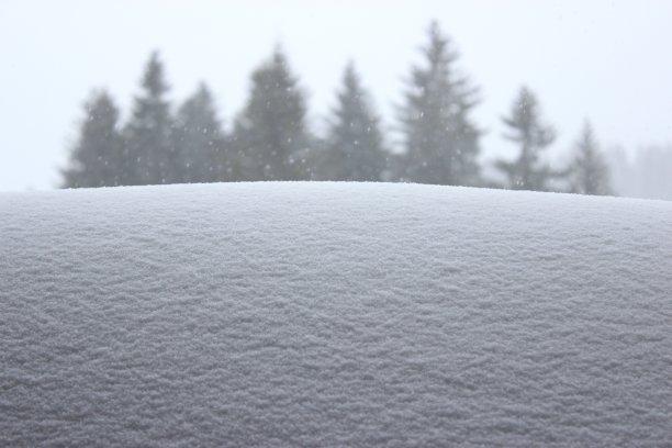 冬天的雪景图片下载