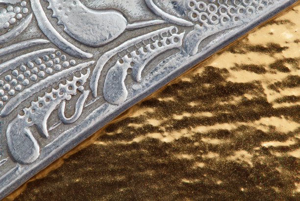 金色的混凝土纹理和银色的金属图片下载