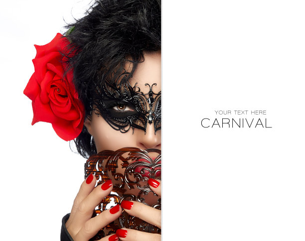 化妆舞会。带着黑色面具的神秘女人的半脸。Carniv图片下载
