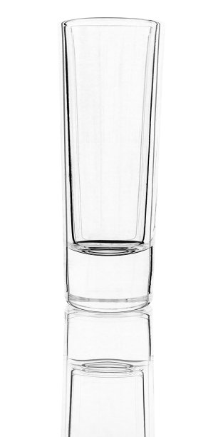 用来喝烈性酒的杯子图片下载