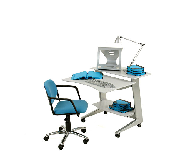 白色背景的电脑和椅子的家具图片下载