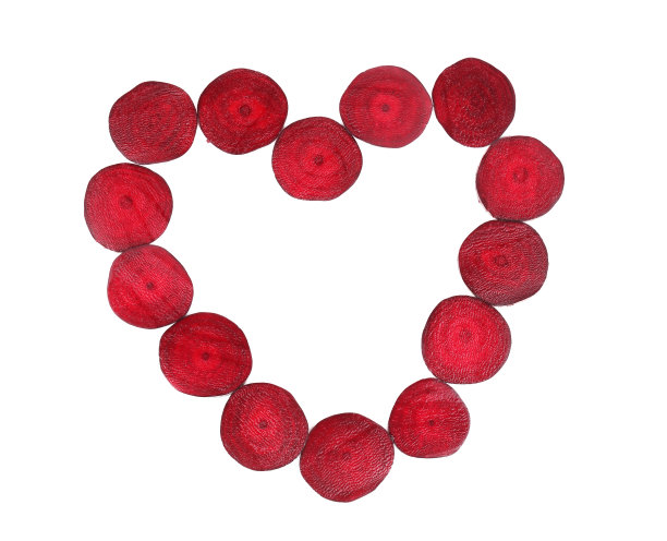 心形的甜菜根片。图片下载