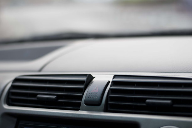 汽车紧急危险灯按钮图片下载