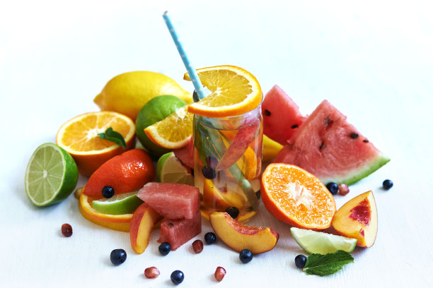 水果和柠檬水图片下载