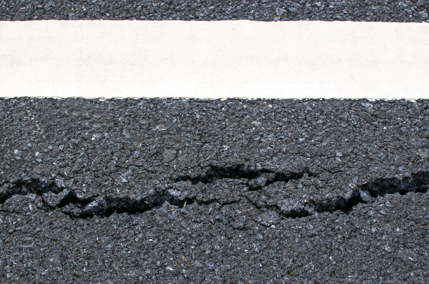 泰国损坏的道路图片下载