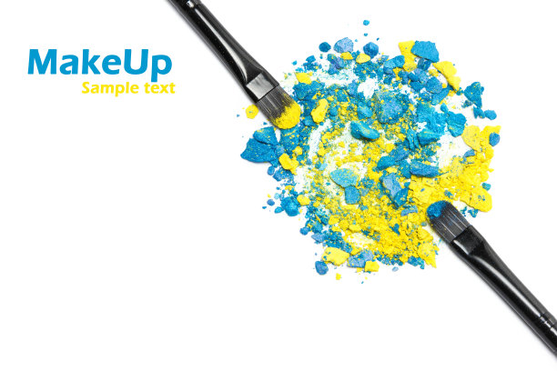 用蓝色和黄色眼影的化妆刷图片下载