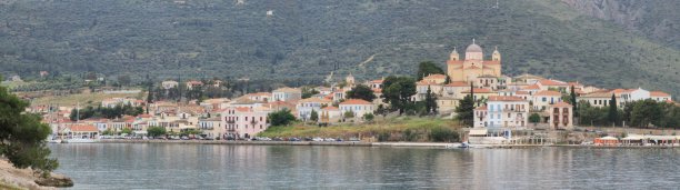 希腊中部海边的村庄- 0098527图片下载