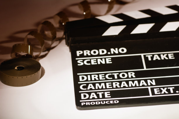 电影拍板与16毫米胶片。图片下载