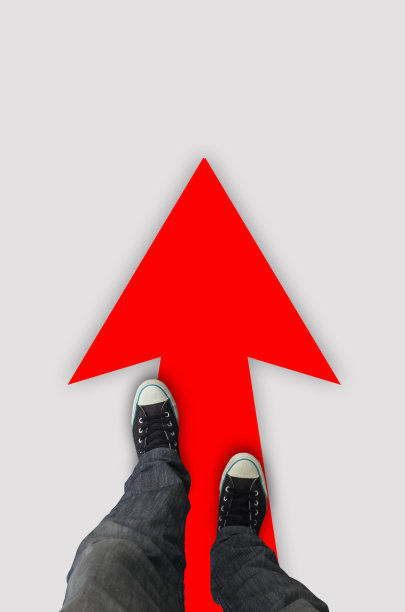 一双站立的鞋子图片下载