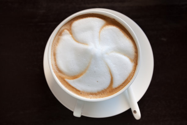 白勺卡布奇诺咖啡杯图片下载