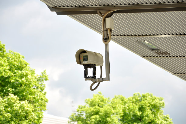 监视器在平屋顶下图片下载