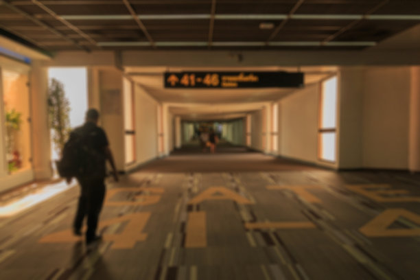 乘客在飞机上旅行，抽象而模糊图片下载