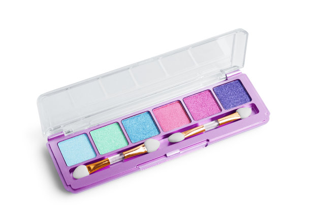 化妆刷和眼影图片下载