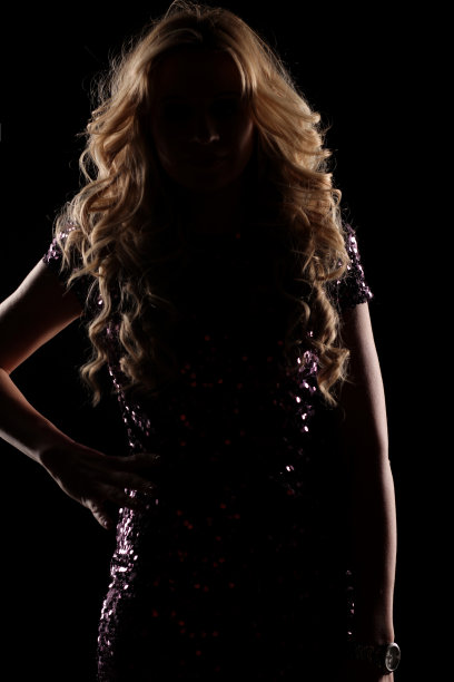 一个女人的剪影图片下载