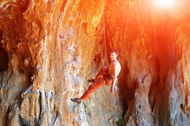 攀岩者图片下载