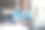 学生使用笔记本电脑完成大学作业素材图片