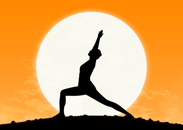 女人正在做太阳问候图片下载