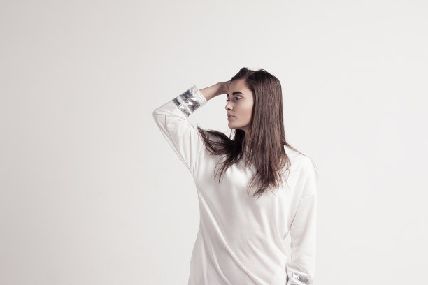 一个漂亮女人的肖像图片下载