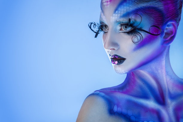 上流社会的女人，有创意的身体艺术，看别处图片下载