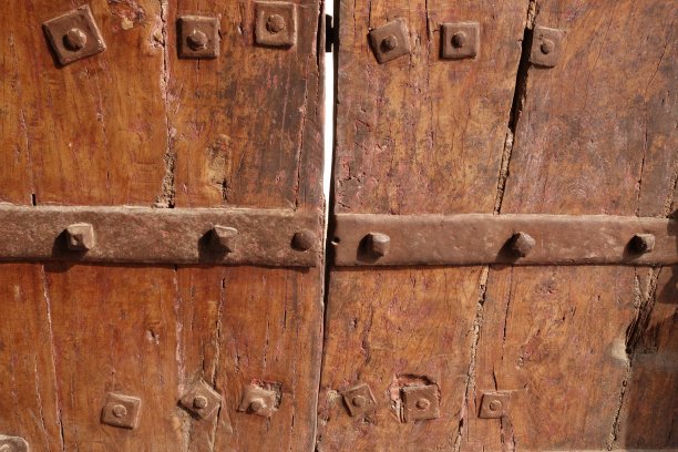 印度的古董木制入口图片下载