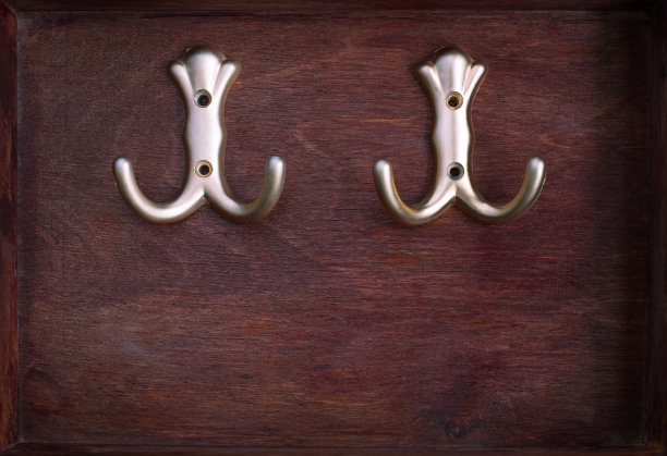 两个钩子进入暗箱图片下载