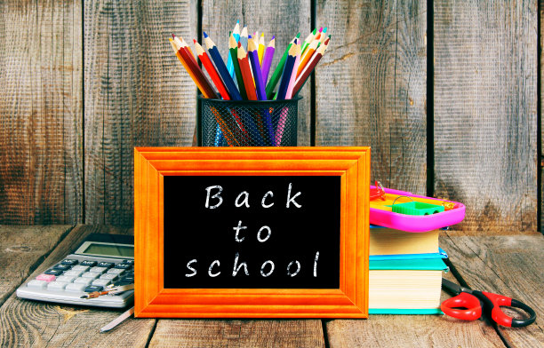 书籍和学习工具图片下载