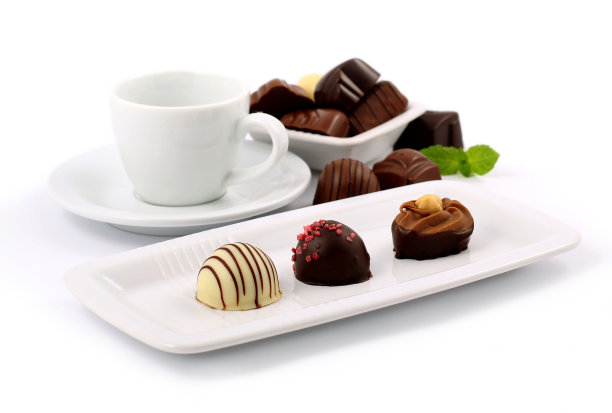 巧克力果仁糖图片下载