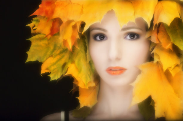 肖像一个迷人的女孩在复古风格与效果图片下载