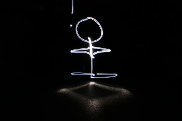 惊讶的棍子人与光画组成。图片下载