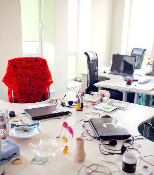 工作在办公室图片下载