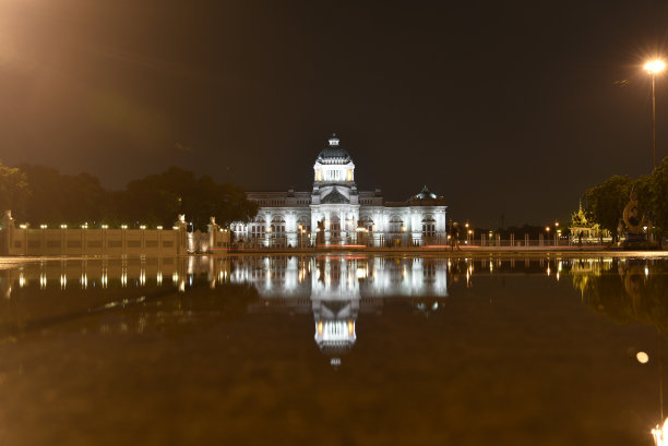 议会在反射图片下载