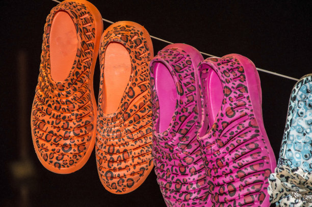 特价休闲鞋图片下载