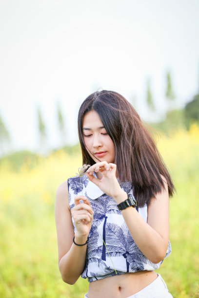 美丽的女孩图片下载