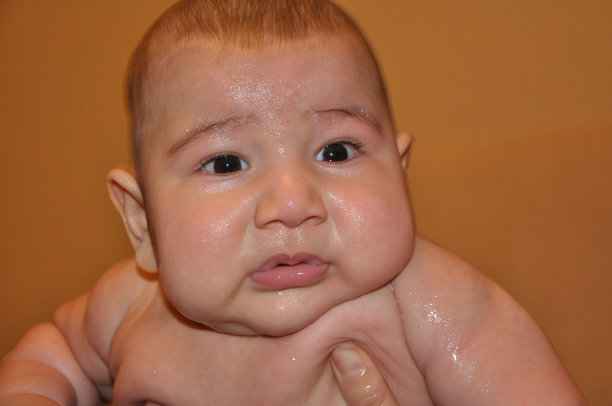 宝宝怕洗图片下载