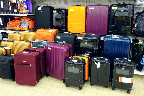 这家商店出售手提箱图片下载