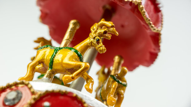 音乐旋转木马鹿与圣诞主题装饰图片下载