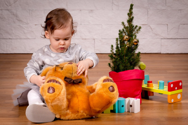 圣诞树礼物图片下载