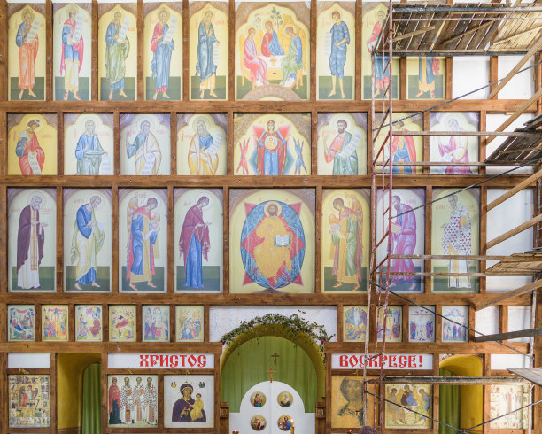 教堂里的圣像龛正在翻新图片下载