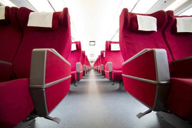 中国高铁的内景图片下载