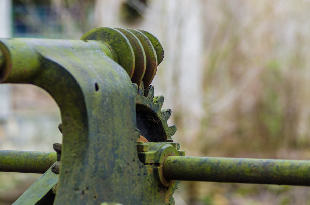 带齿轮的旧机构图片下载