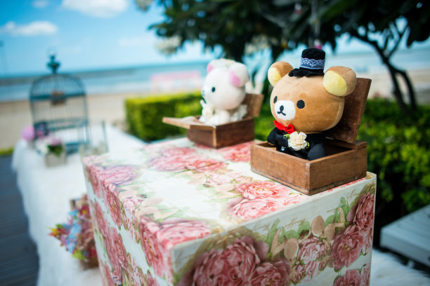爱熊娃娃装饰，婚礼装饰，爱情，夫妻图片下载