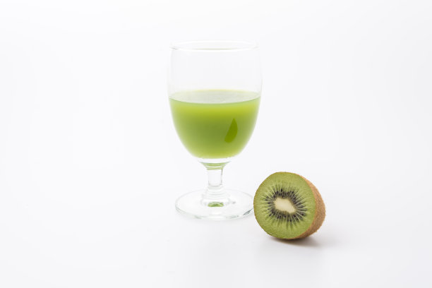 猕猴桃和猕猴桃汁图片下载