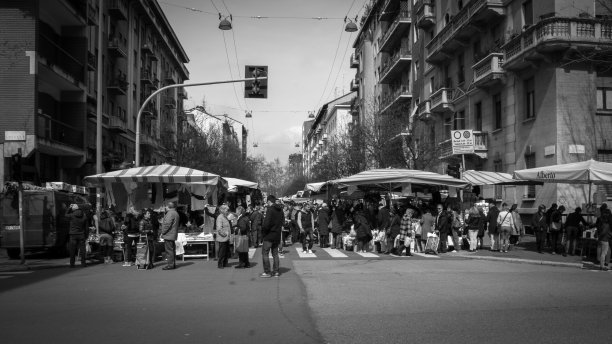 米兰的街头市场图片下载