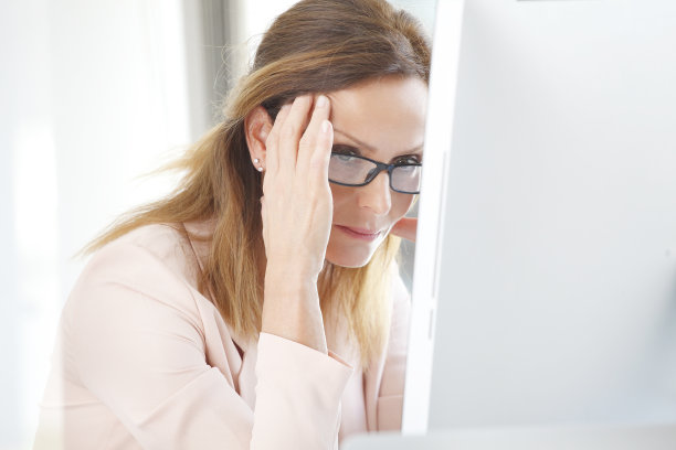 疲惫的女商人图片下载