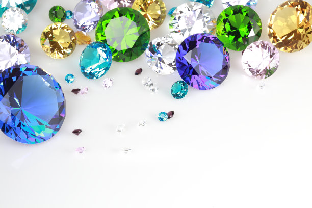 白色背景上耀眼的钻石图片下载
